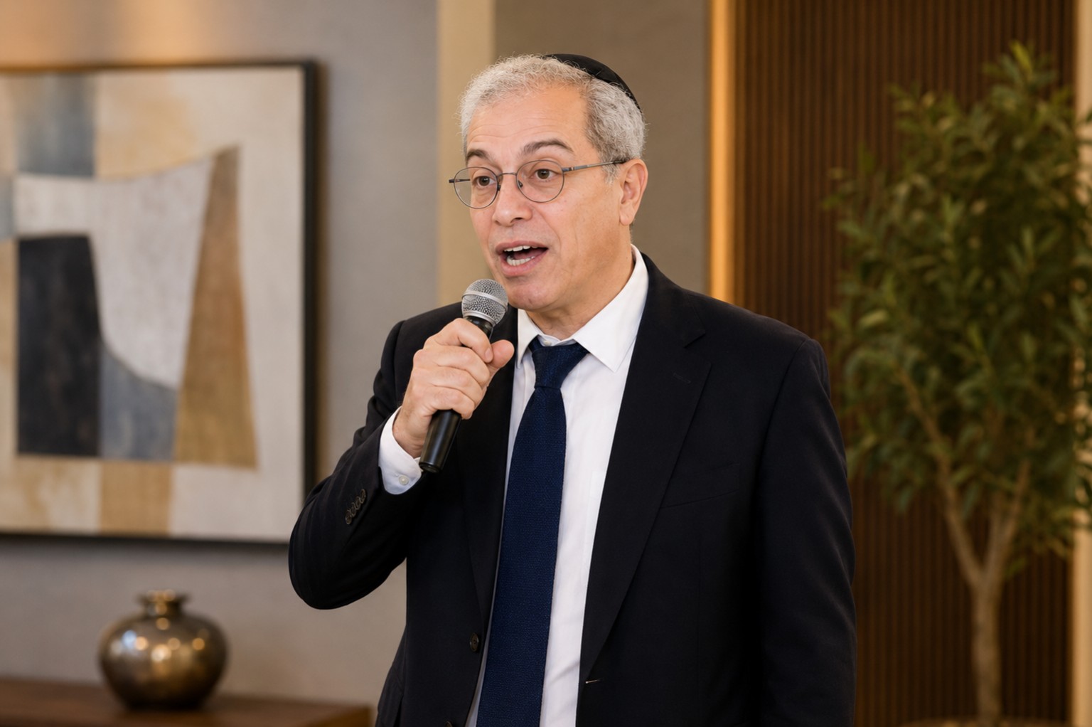 הרב יוסף ויצמן בהרצאה